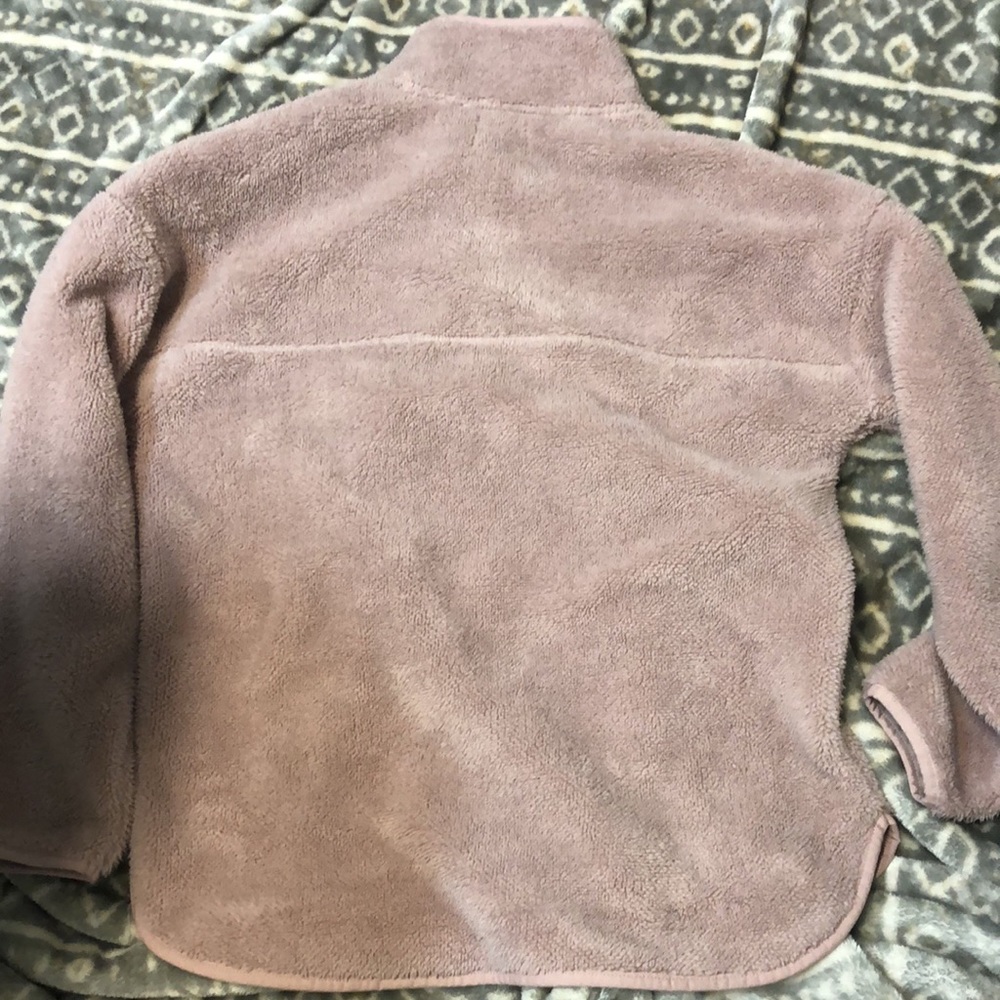Brand is Time and Tru. Size is Small. And it was made in Jordan. - Picture 2 of 4